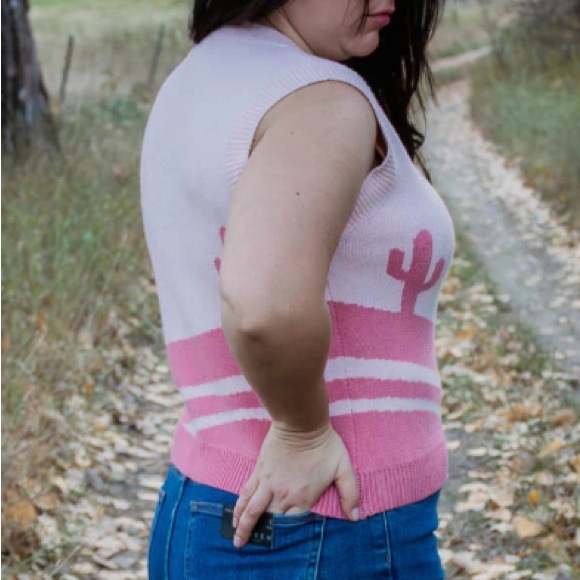 NWT Vici for Miss Soarkling Pink Cactus Cardigan Vest Sweater Knit Top - Picture 2 of 9